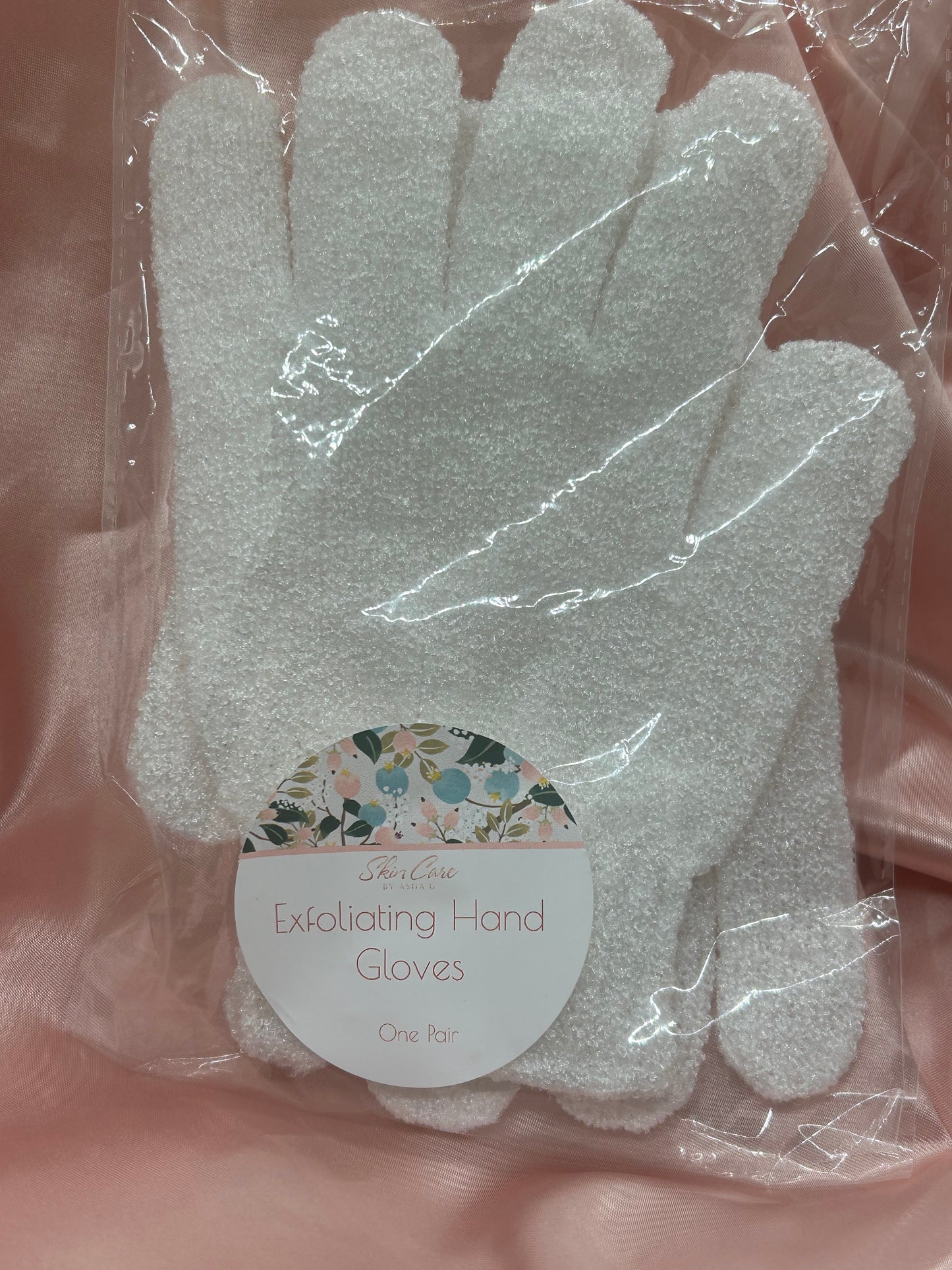 Exfoliating gloves